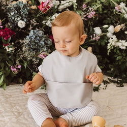 Dove Snuggle Bib Waterproof